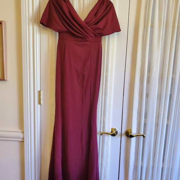 Brand New Holiday Dress - Picture 3 of 3